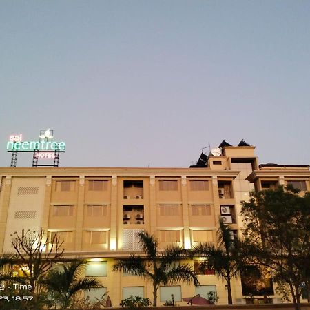 Sai Neem Tree Hotel Shirdi Exterior photo